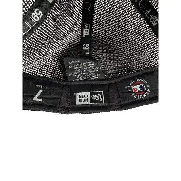 New York Yankees Black MLB New Era 59Fifty Fitted Baseball Cap Size 7 - Picture 6 of 6